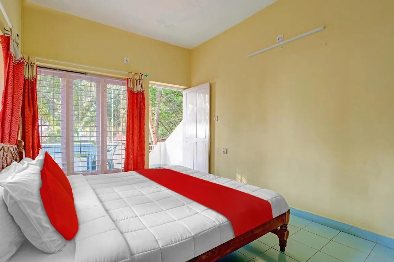 Hotel Oyo Flagship Sea Side Ayurvedic Beach Resort Kovalam